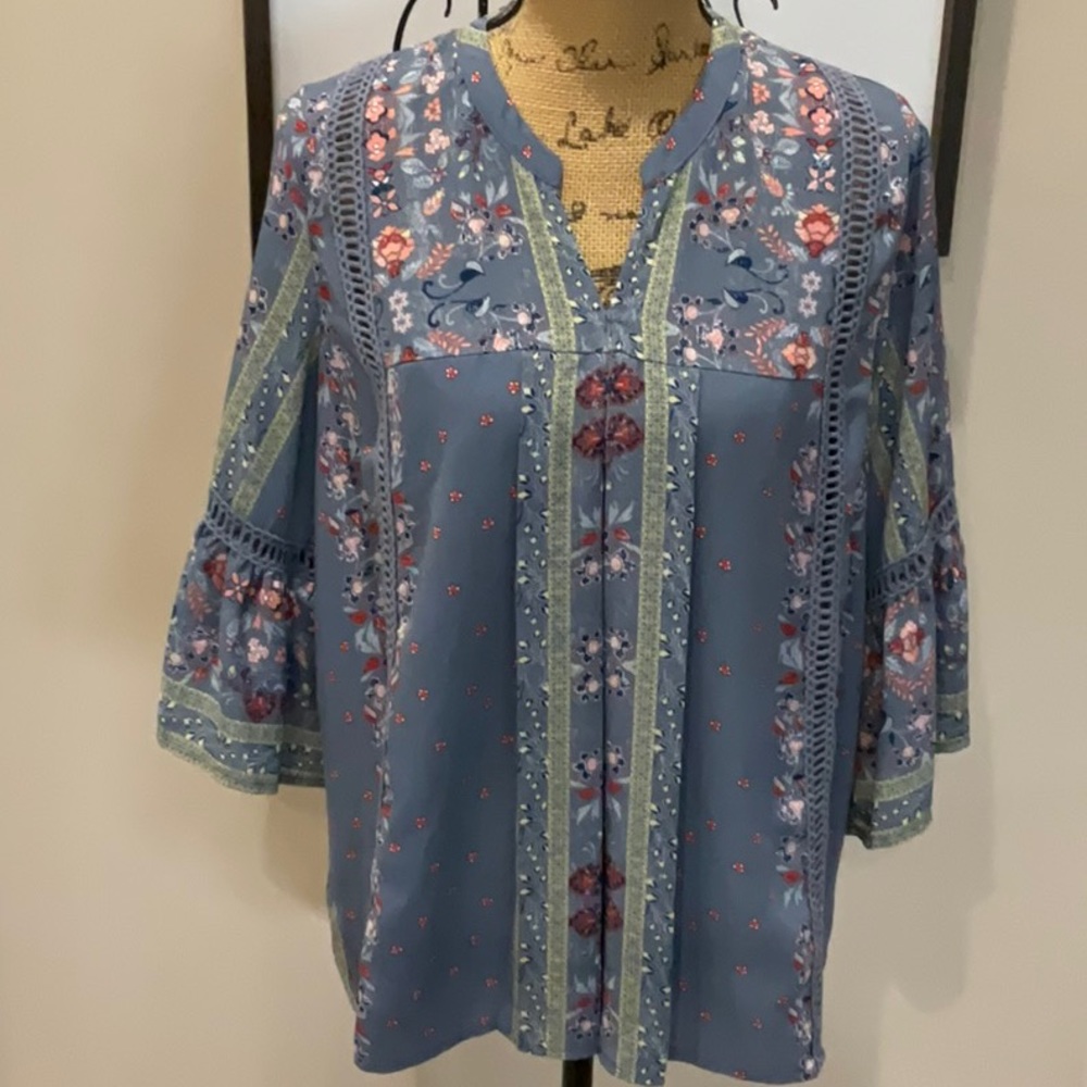 Women’s blouse!